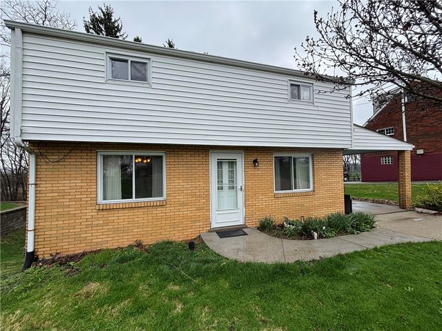 546 Millers Ln, Plum Boro, PA 15239