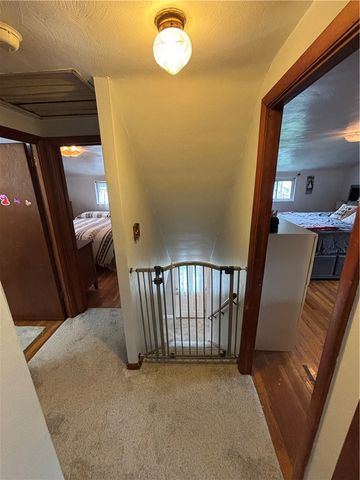 546 Millers Ln, Plum Boro, PA 15239