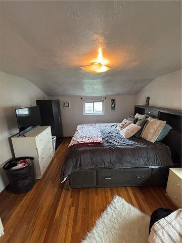 546 Millers Ln, Plum Boro, PA 15239