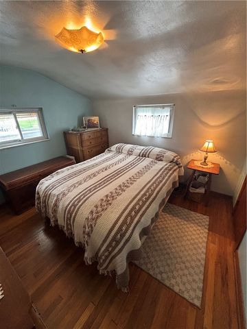 546 Millers Ln, Plum Boro, PA 15239