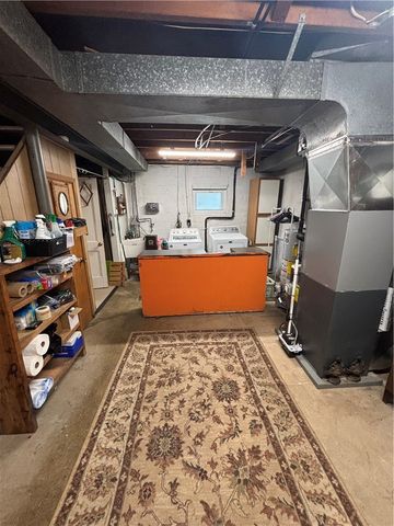 546 Millers Ln, Plum Boro, PA 15239