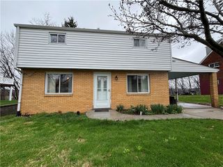 546 Millers Ln, Plum Boro, PA 15239