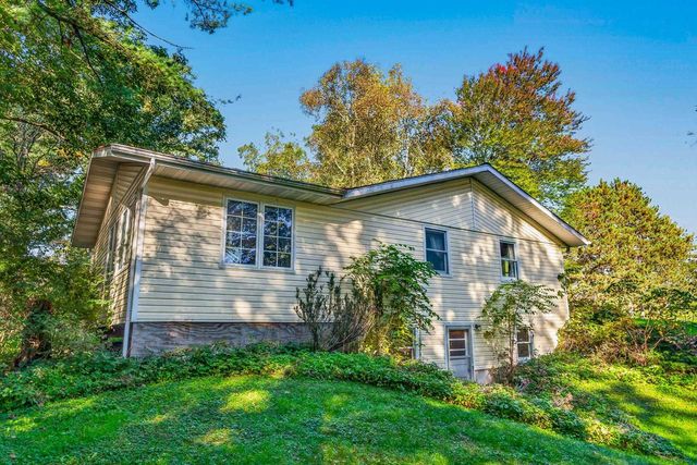 8199 N Riley Road, Verona, WI 53593