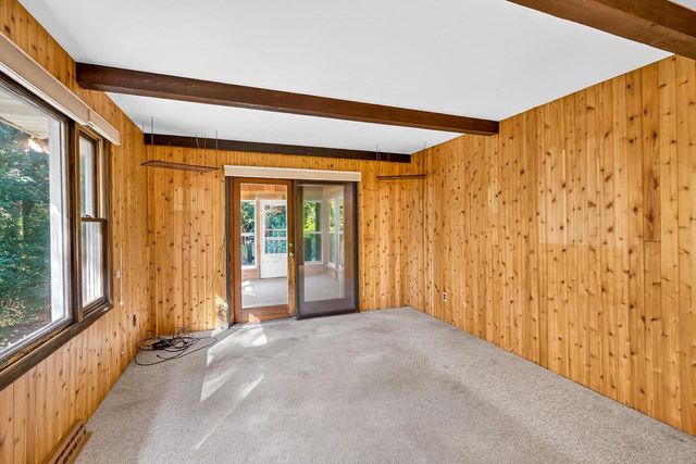 8199 N Riley Road, Verona, WI 53593