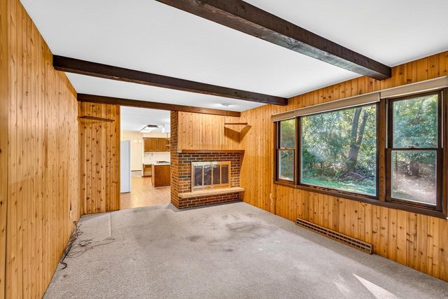 8199 N Riley Road, Verona, WI 53593