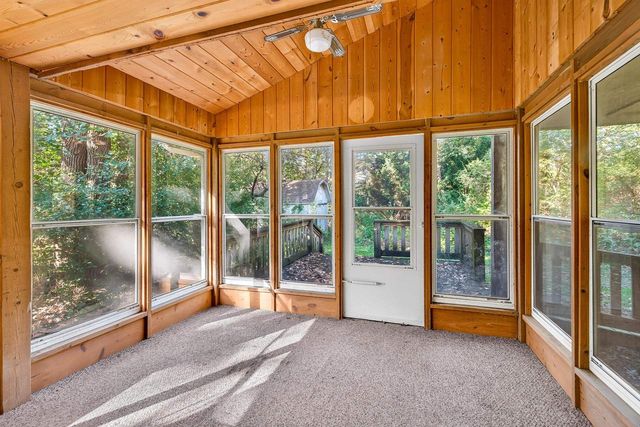 8199 N Riley Road, Verona, WI 53593