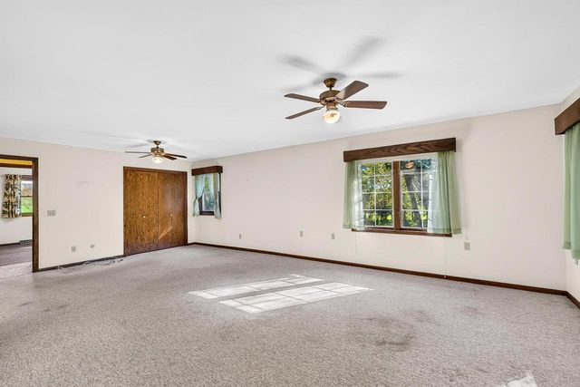 8199 N Riley Road, Verona, WI 53593