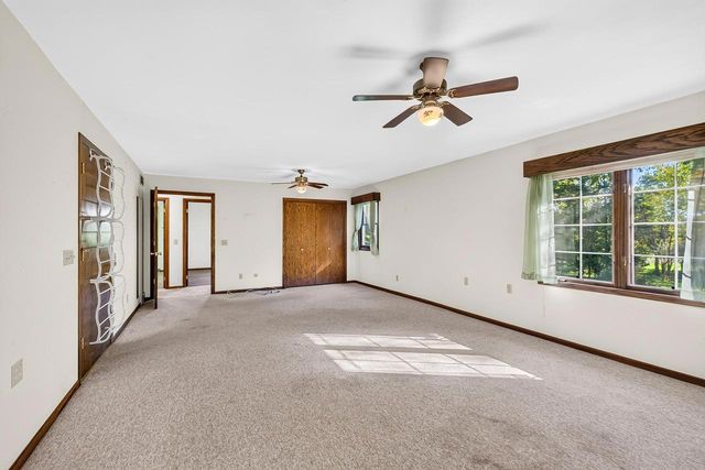 8199 N Riley Road, Verona, WI 53593