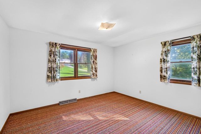 8199 N Riley Road, Verona, WI 53593