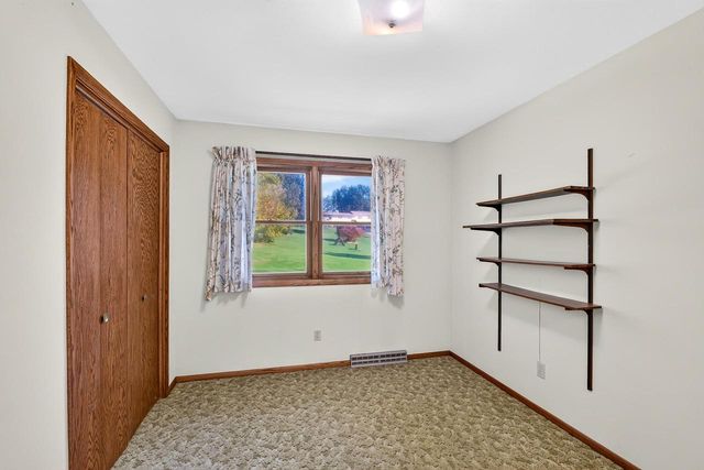 8199 N Riley Road, Verona, WI 53593