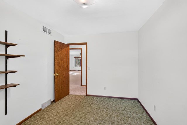 8199 N Riley Road, Verona, WI 53593