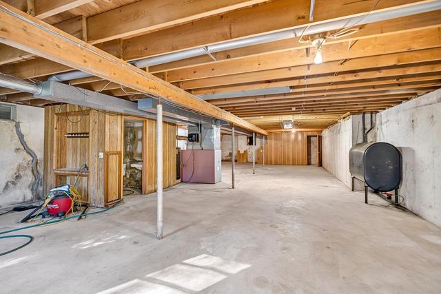 8199 N Riley Road, Verona, WI 53593