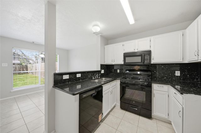 2034 Greenwest Drive, Missouri City, TX 77489