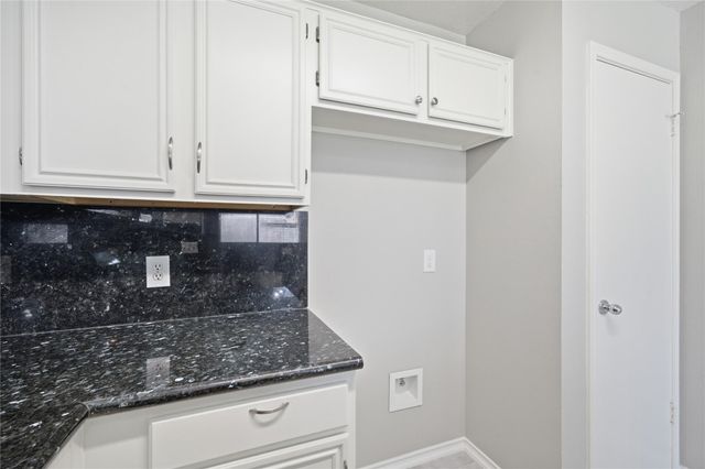 2034 Greenwest Drive, Missouri City, TX 77489