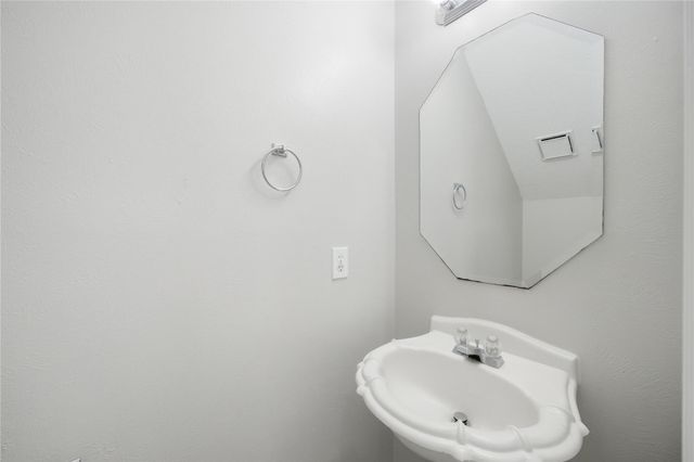 2034 Greenwest Drive, Missouri City, TX 77489