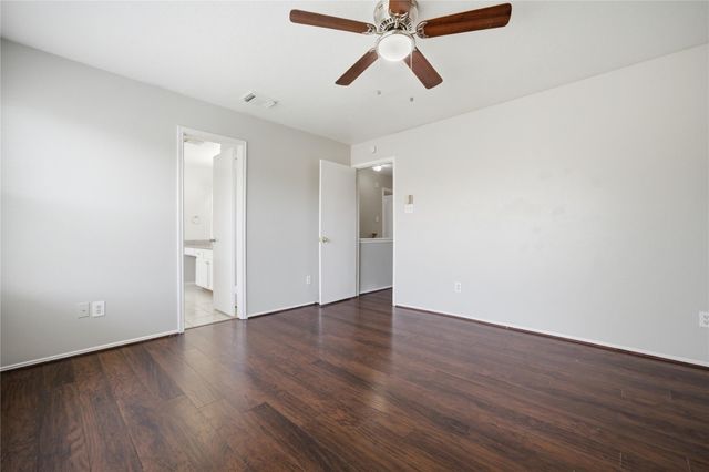 2034 Greenwest Drive, Missouri City, TX 77489