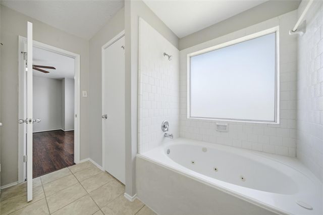 2034 Greenwest Drive, Missouri City, TX 77489