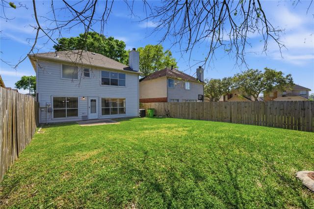 2034 Greenwest Drive, Missouri City, TX 77489