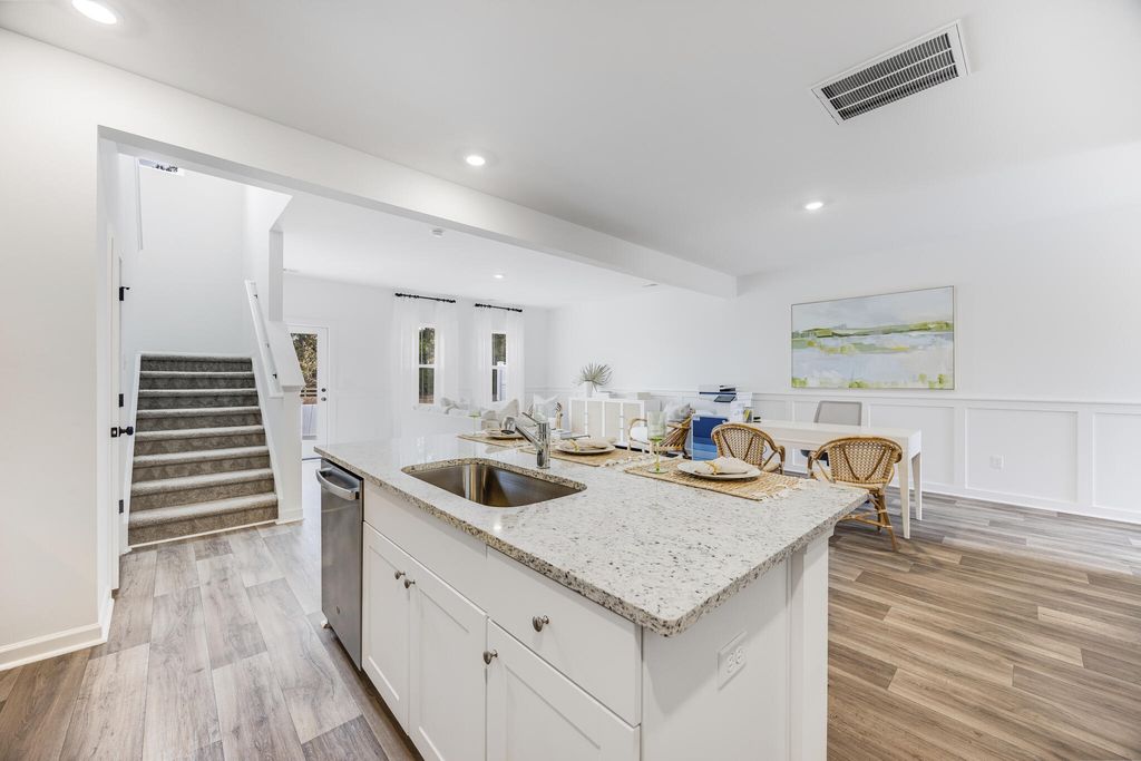 126 Green Thistle Way, Summerville, SC 29483