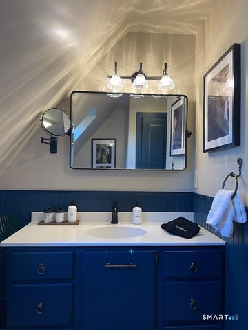 11 Smith Avenue, East Lyme, CT 06357