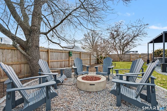 11 Smith Avenue, East Lyme, CT 06357