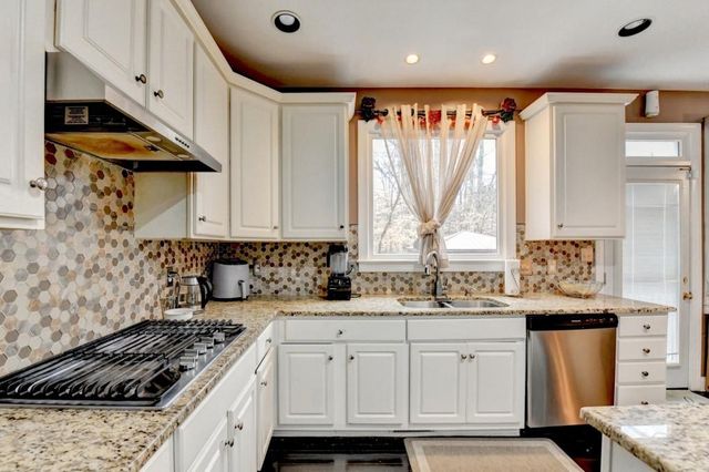 3310 Vista Creek Drive, Dacula, GA 30019