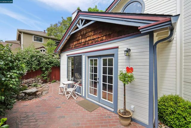 1164 Tiffany Ln, Pleasanton, CA 94566