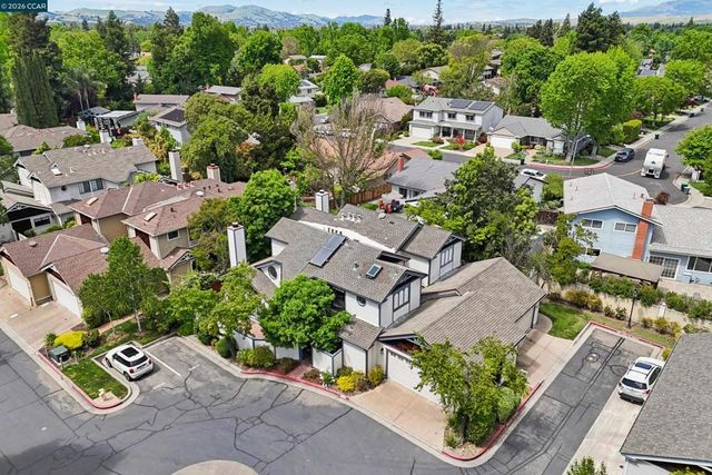 1164 Tiffany Ln, Pleasanton, CA 94566