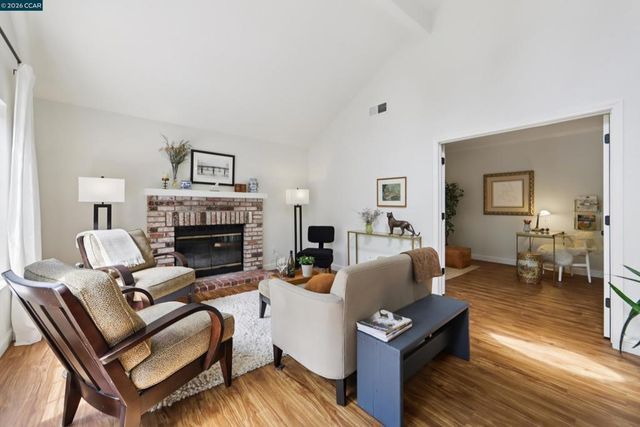 1164 Tiffany Ln, Pleasanton, CA 94566