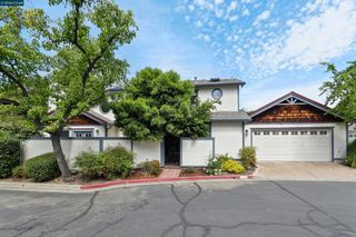 1164 Tiffany Ln, Pleasanton, CA 94566