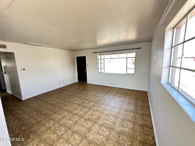 5036 LOUIS Drive, El Paso, TX 79904