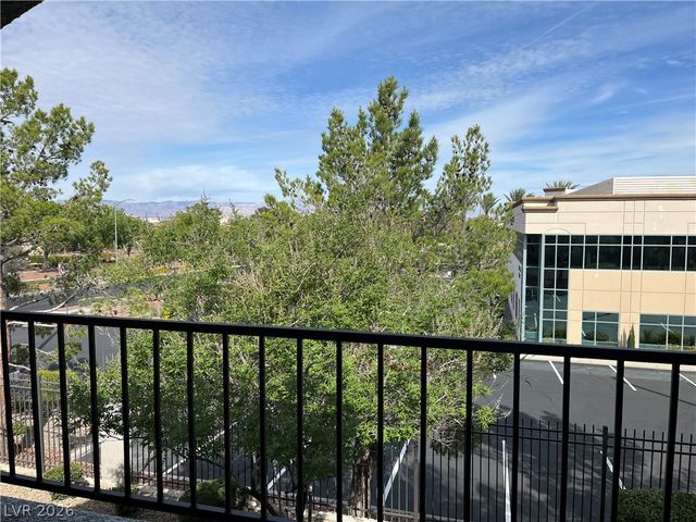 950 Seven Hills Drive 2425, Henderson, NV 89052