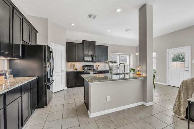 214 Brookwood Park Lane, Dickinson, TX 77539