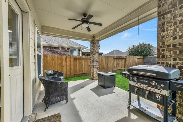 214 Brookwood Park Lane, Dickinson, TX 77539