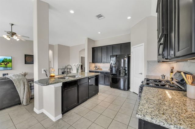 214 Brookwood Park Lane, Dickinson, TX 77539