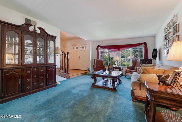 2863 Sapphire Avenue, Simi Valley, CA 93063