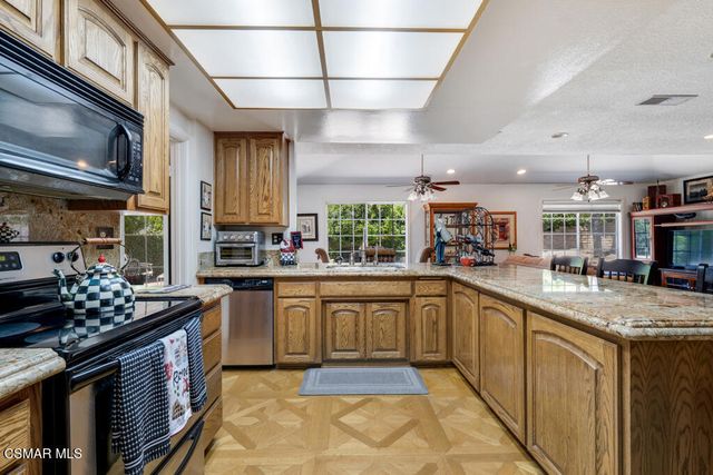 2863 Sapphire Avenue, Simi Valley, CA 93063