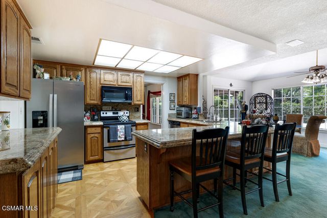 2863 Sapphire Avenue, Simi Valley, CA 93063