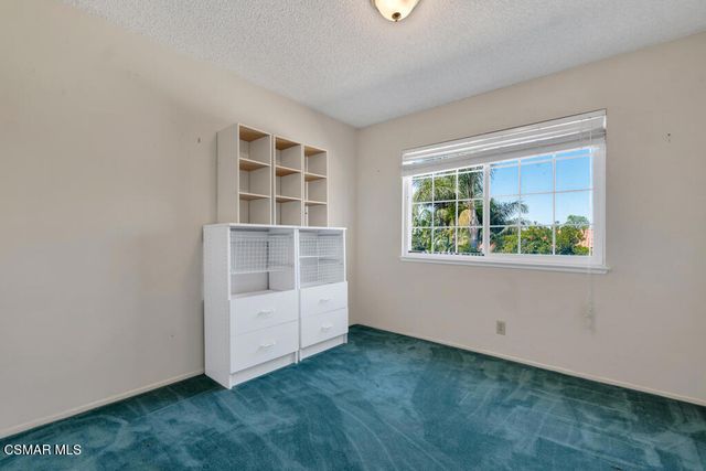 2863 Sapphire Avenue, Simi Valley, CA 93063