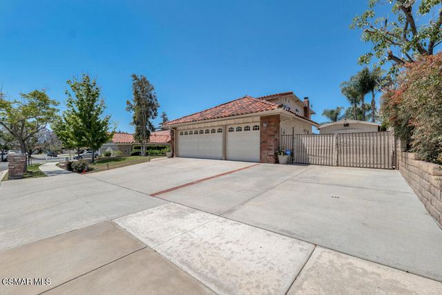 2863 Sapphire Avenue, Simi Valley, CA 93063