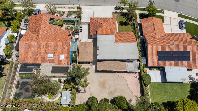 2863 Sapphire Avenue, Simi Valley, CA 93063