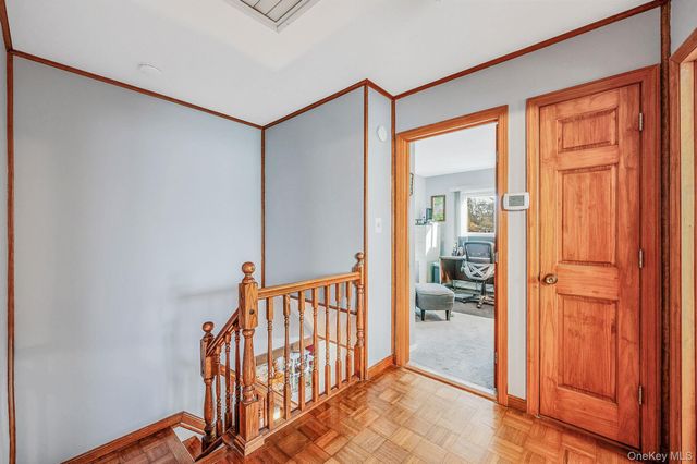 14 Harp Lane, Sayville, NY 11782