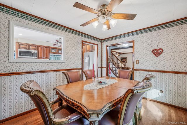 14 Harp Lane, Sayville, NY 11782