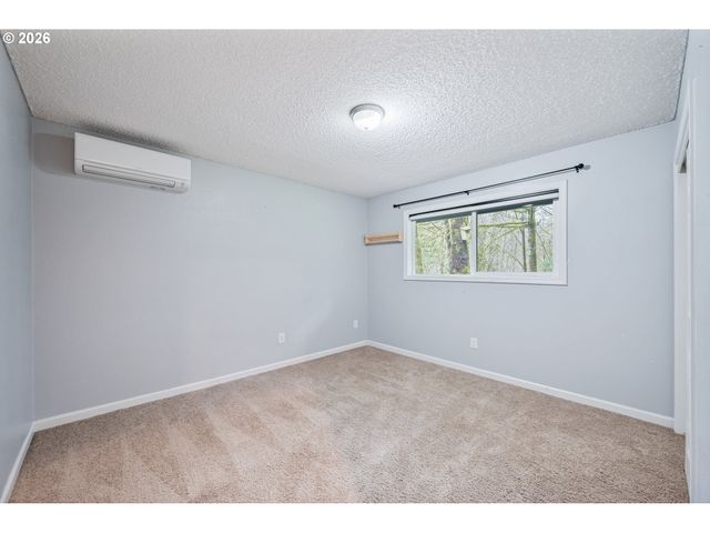 123 HARYU Rd, Longview, WA 98632