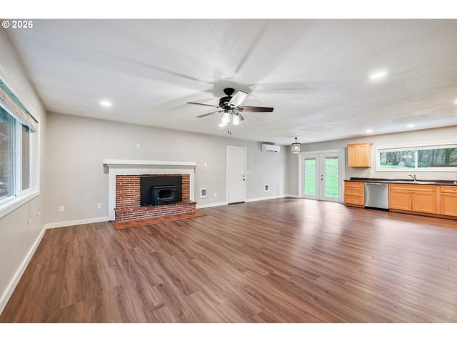 123 HARYU Rd, Longview, WA 98632