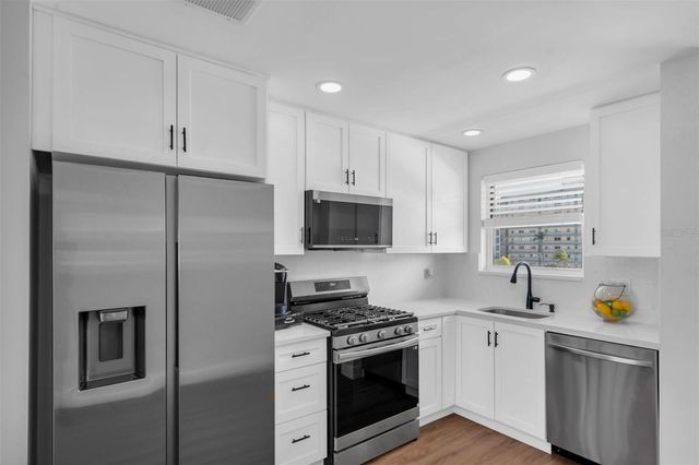 6025 SHORE BOULEVARD S 405, Gulfport, FL 33707