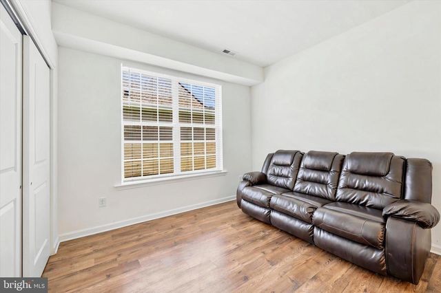 3780 DORCHESTER DR, Williamstown, NJ 08094