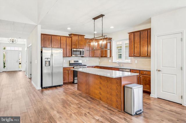 3780 DORCHESTER DR, Williamstown, NJ 08094