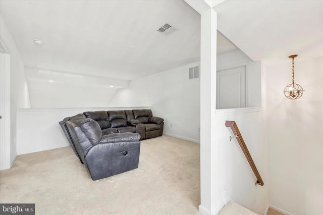 3780 DORCHESTER DR, Williamstown, NJ 08094