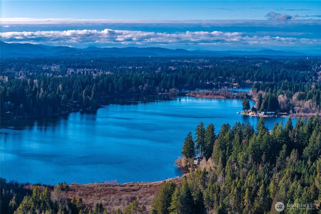 8715 62nd Court SE, Olympia, WA 98513